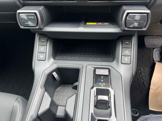 TOYOTA RAV4 Z