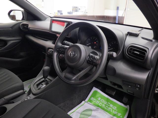 TOYOTA YARIS X