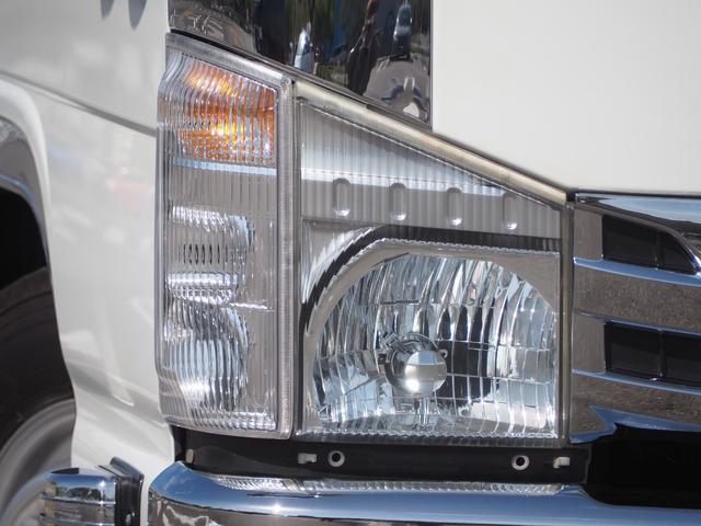 ISUZU ELF TRUCK DOUBLE CAB FLATLOW