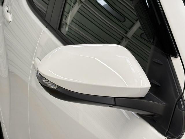 TOYOTA YARIS HYBRID X