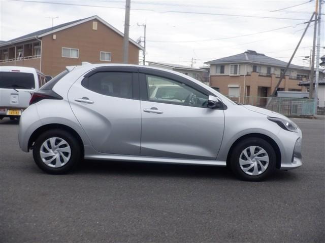 TOYOTA YARIS X