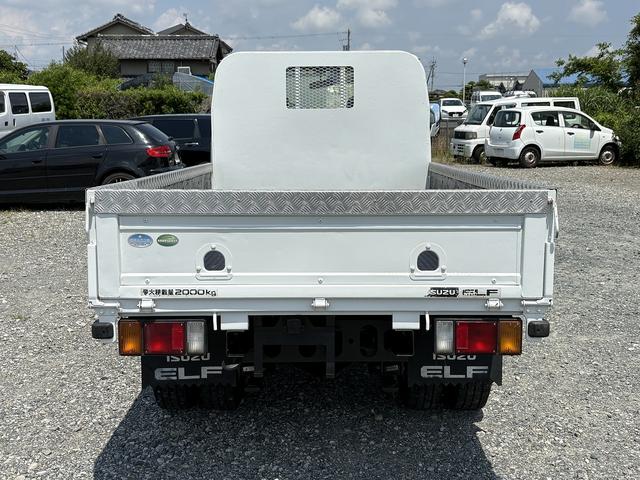 ISUZU ELF TRUCK FULL FLATLOW