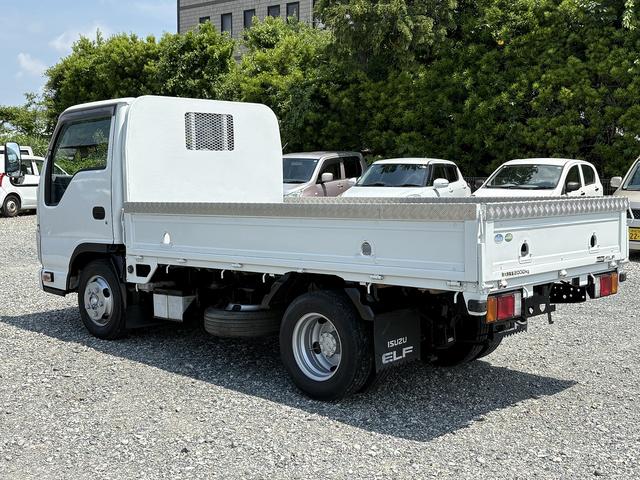 ISUZU ELF TRUCK FULL FLATLOW
