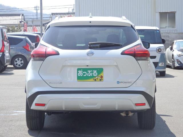 NISSAN KICKS X