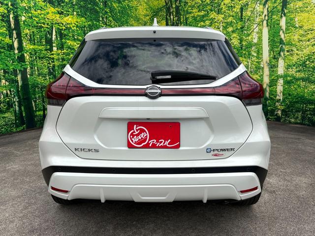 NISSAN KICKS X