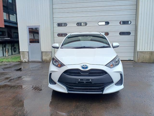 TOYOTA YARIS HYBRID X