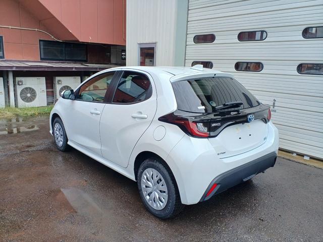 TOYOTA YARIS HYBRID X