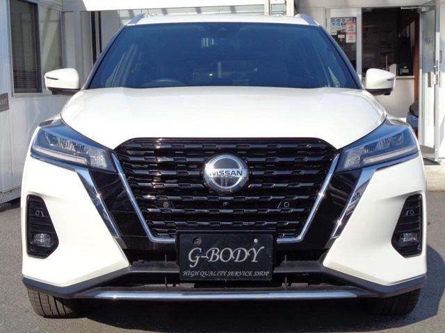 NISSAN KICKS X FOUR