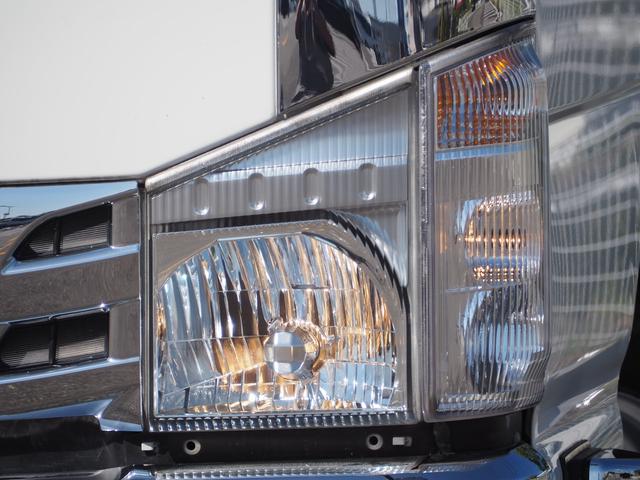 ISUZU ELF TRUCK DOUBLE CAB FLATLOW
