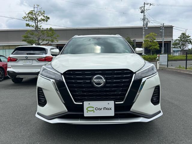 NISSAN KICKS X TWO TONE INTERIOR EDITION