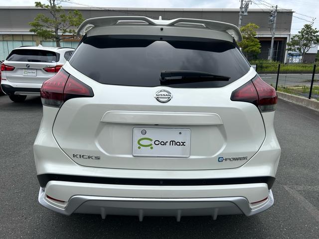 NISSAN KICKS X TWO TONE INTERIOR EDITION