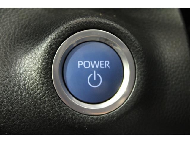 TOYOTA YARIS HYBRID X