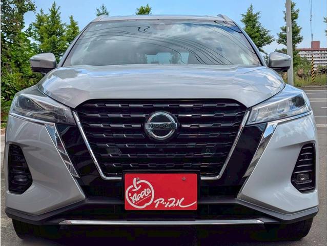 NISSAN KICKS X FOUR