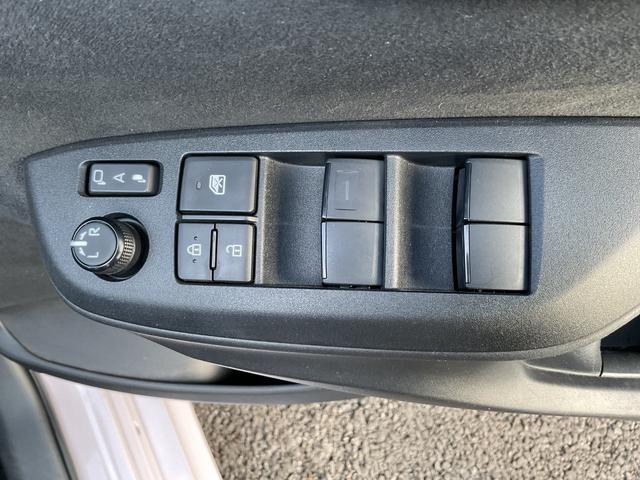 TOYOTA YARIS X