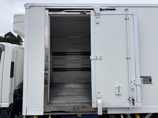 ISUZU ELF TRUCK