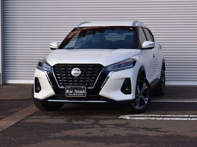 NISSAN KICKS X FOUR TWO TONE INTERIOR EDITION