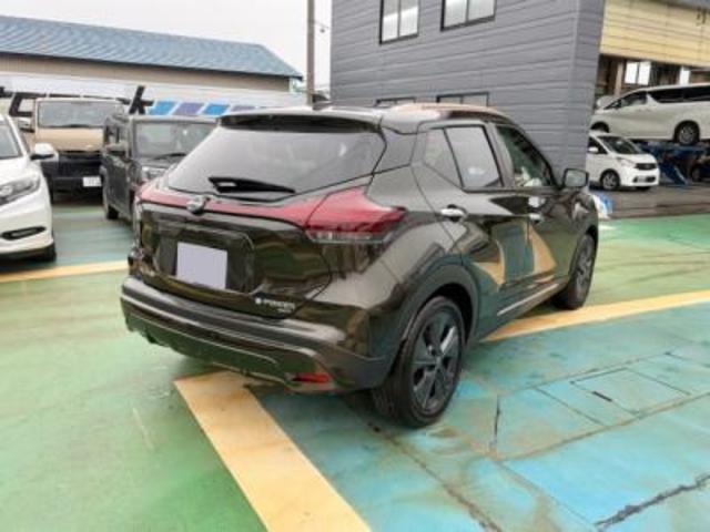 NISSAN KICKS X FOUR 90TH ANNIVERSARY