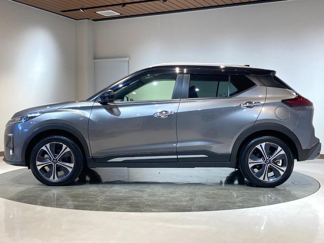 NISSAN KICKS X