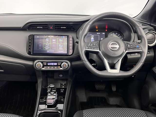 NISSAN KICKS X