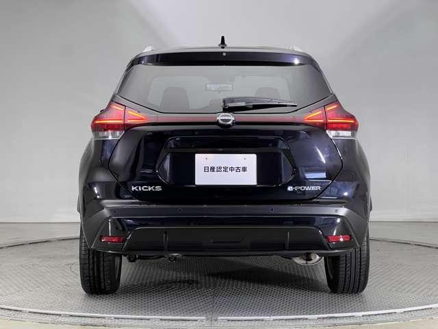 NISSAN KICKS X