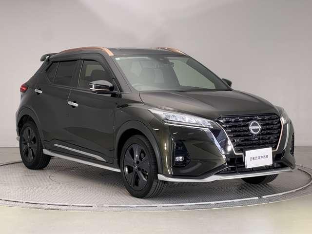 NISSAN KICKS X 90TH ANNIVERSARY