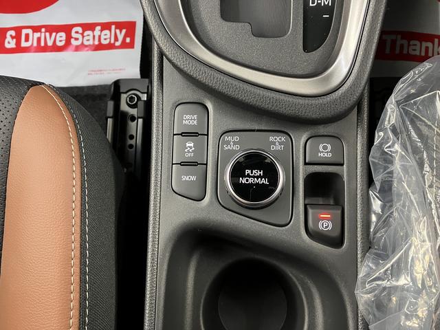 TOYOTA YARIS CROSS Z ADVENTURE