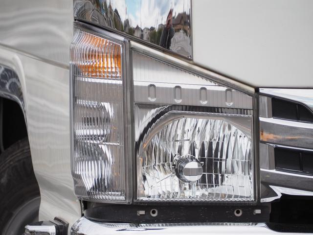 ISUZU ELF TRUCK DOUBLE CAB FLATLOW
