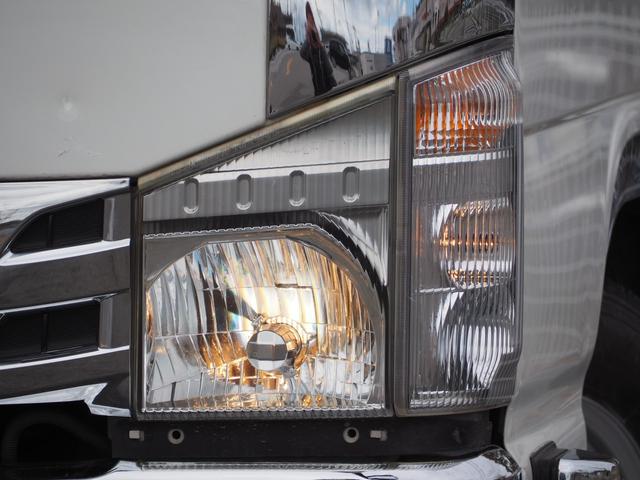 ISUZU ELF TRUCK DOUBLE CAB FLATLOW