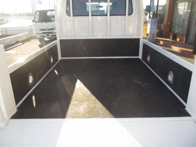 ISUZU ELF TRUCK