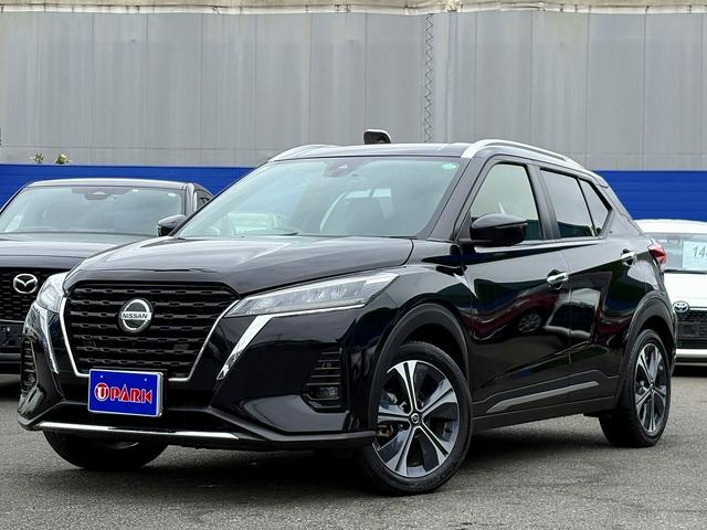 NISSAN KICKS X FOUR