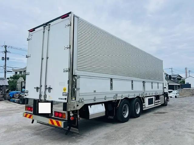 ISUZU GIGA