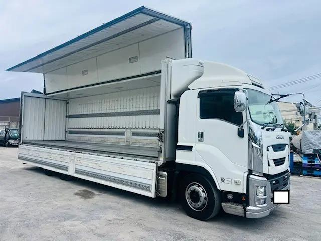 ISUZU GIGA