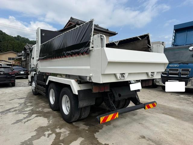 ISUZU GIGA