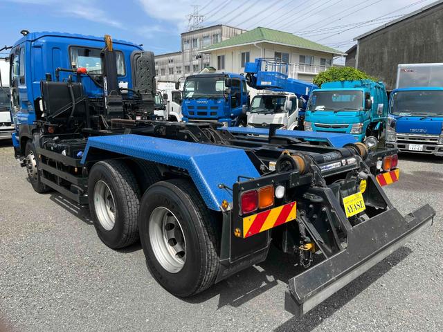 ISUZU GIGA