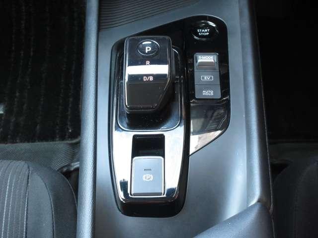 NISSAN NOTE X