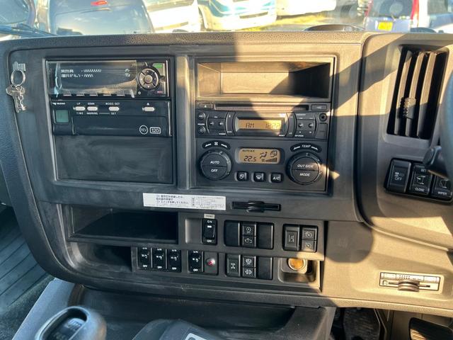 ISUZU GIGA