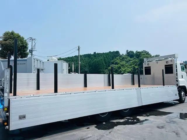 ISUZU GIGA