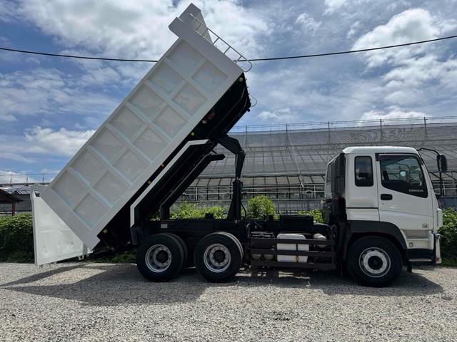 ISUZU GIGA