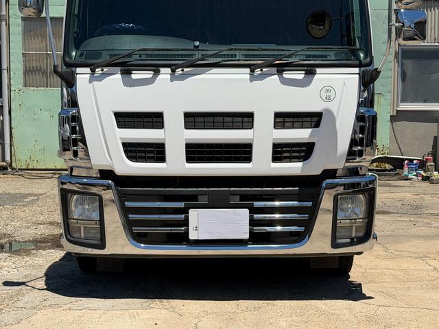 ISUZU GIGA