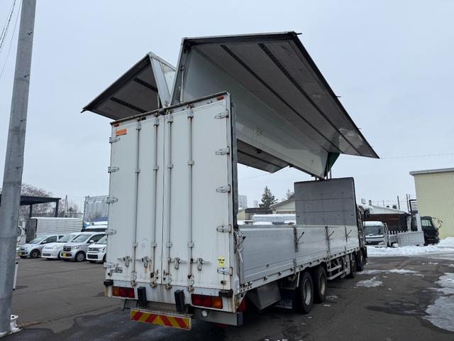 ISUZU GIGA