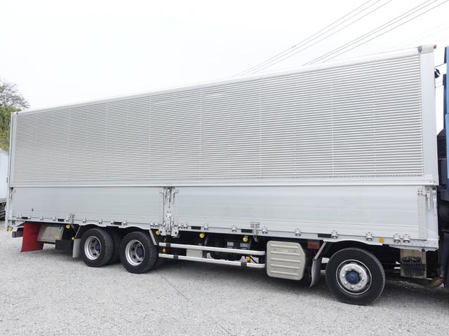 ISUZU GIGA