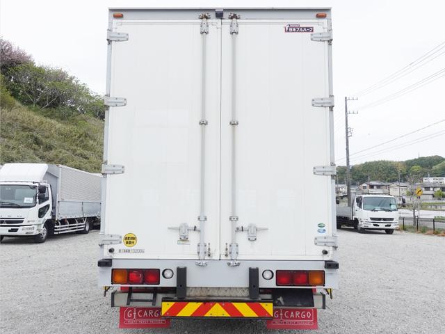 ISUZU GIGA