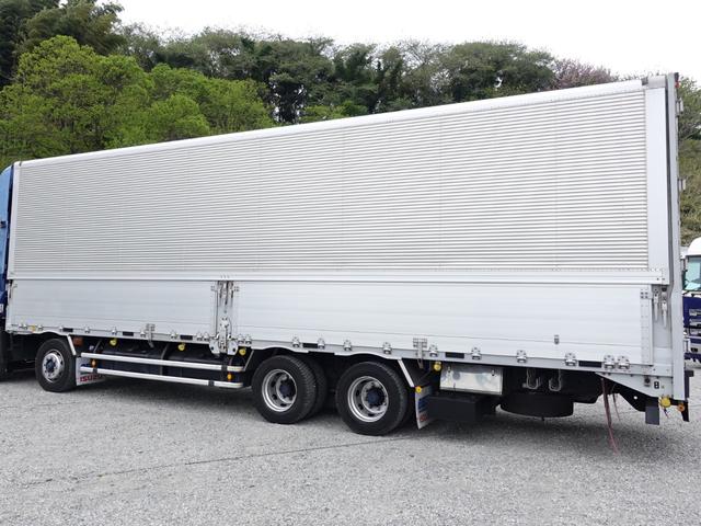 ISUZU GIGA