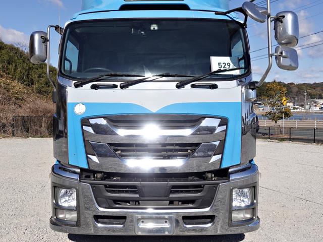 ISUZU GIGA