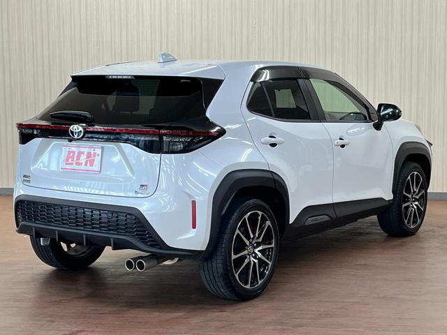 TOYOTA YARIS CROSS HYBRID GR SPORT