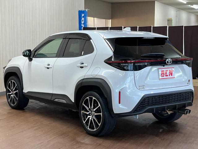 TOYOTA YARIS CROSS HYBRID GR SPORT