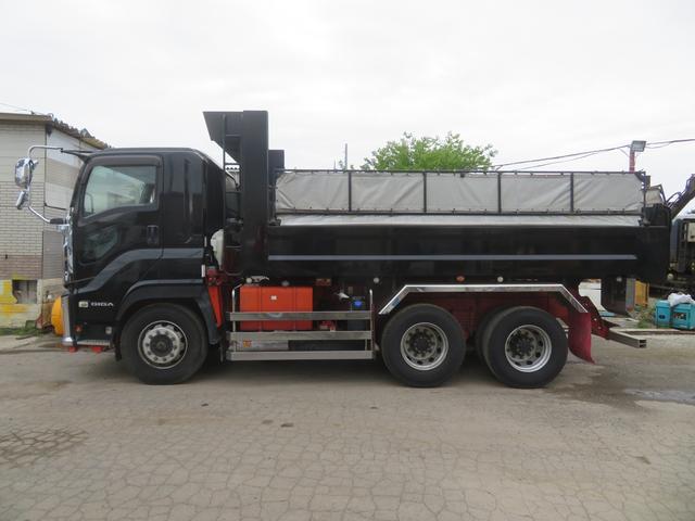ISUZU GIGA