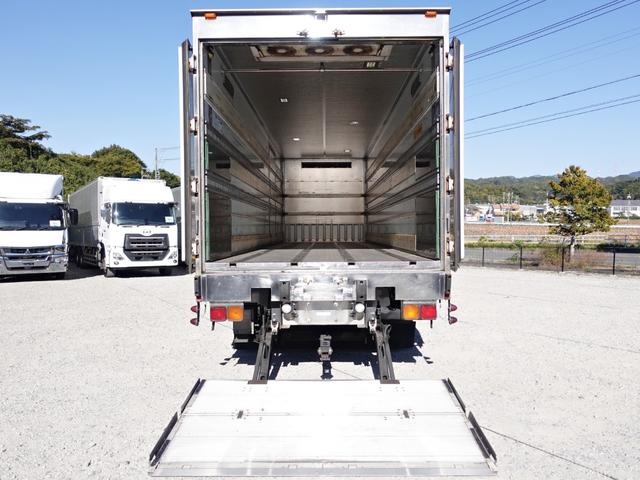 ISUZU GIGA