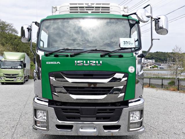 ISUZU GIGA