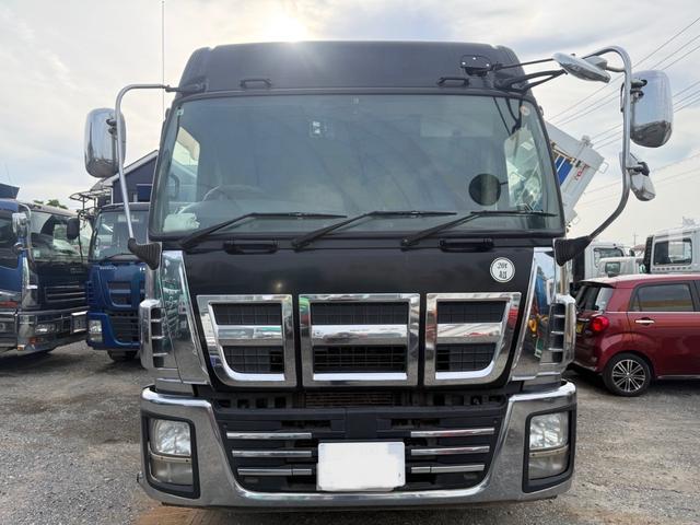ISUZU GIGA